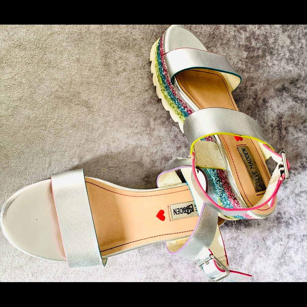 Steve Madden Girl Jkennie Wedge Silver Sandal Sz 4
